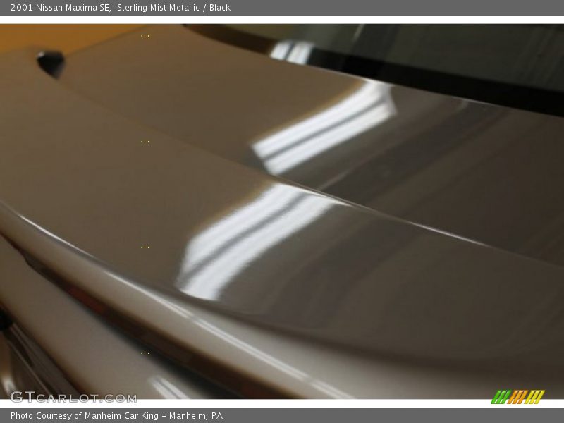 Sterling Mist Metallic / Black 2001 Nissan Maxima SE