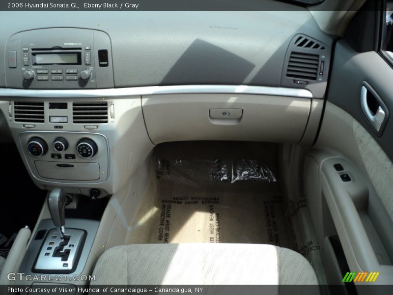 Ebony Black / Gray 2006 Hyundai Sonata GL