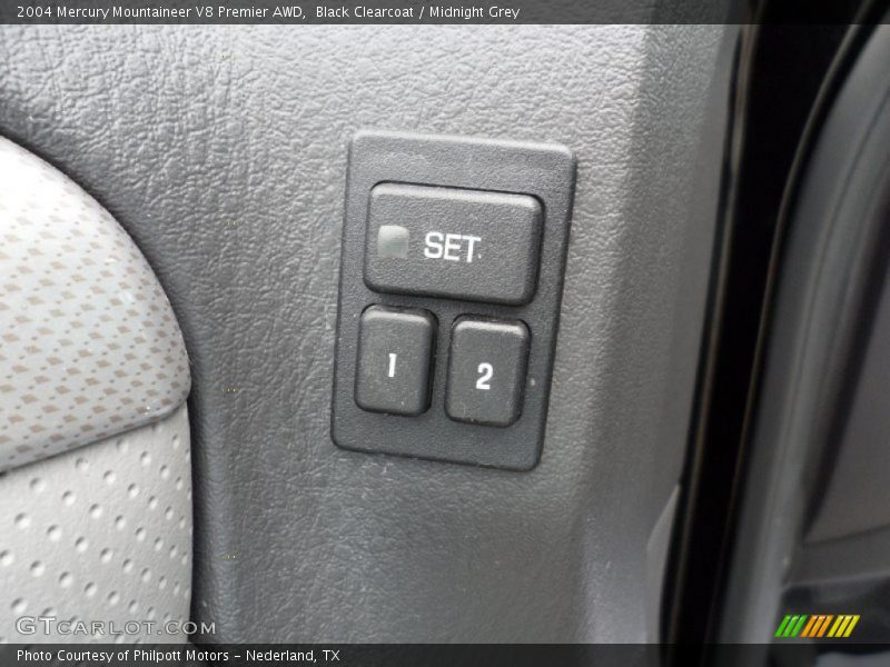 Black Clearcoat / Midnight Grey 2004 Mercury Mountaineer V8 Premier AWD