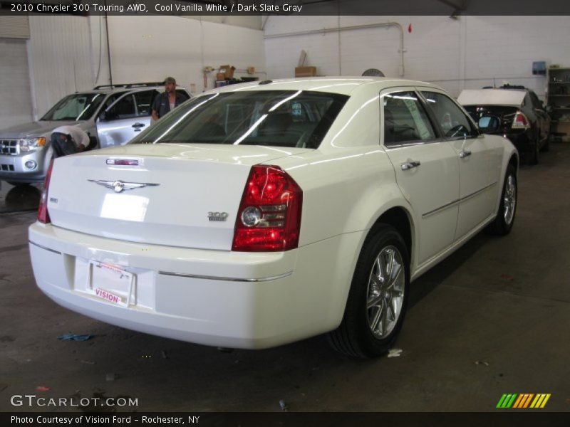 Cool Vanilla White / Dark Slate Gray 2010 Chrysler 300 Touring AWD