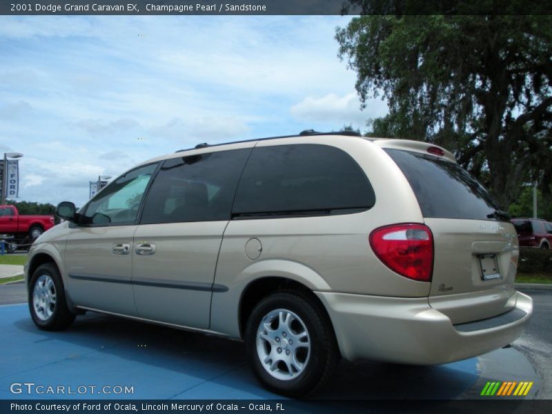 Champagne Pearl / Sandstone 2001 Dodge Grand Caravan EX
