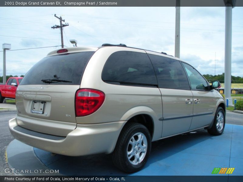 Champagne Pearl / Sandstone 2001 Dodge Grand Caravan EX
