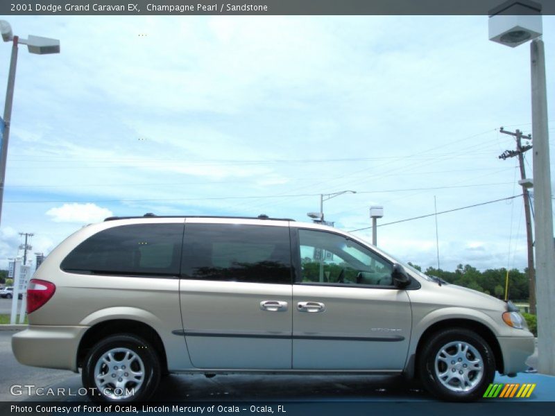 Champagne Pearl / Sandstone 2001 Dodge Grand Caravan EX