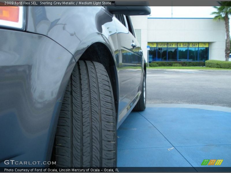 Sterling Grey Metallic / Medium Light Stone 2009 Ford Flex SEL