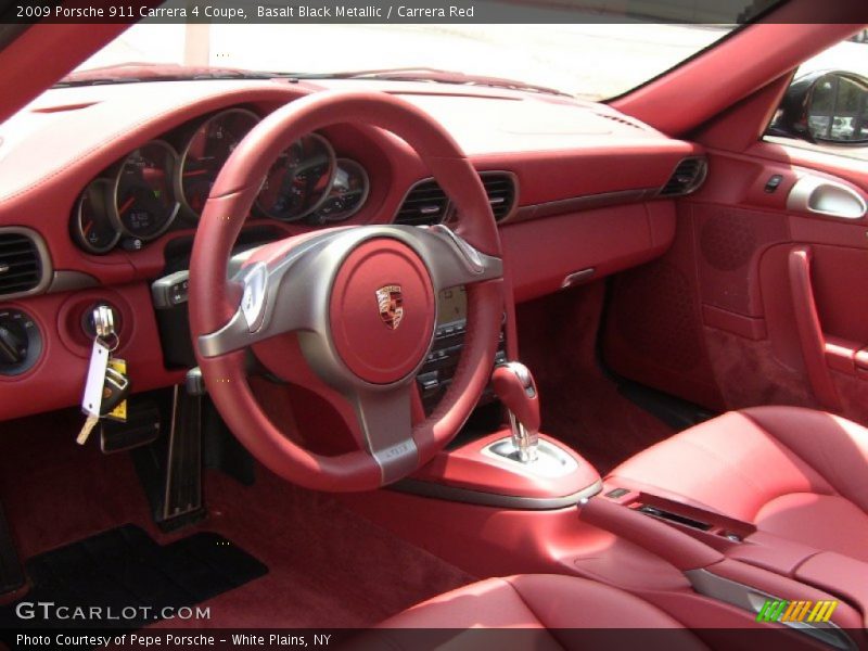 Dashboard of 2009 911 Carrera 4 Coupe