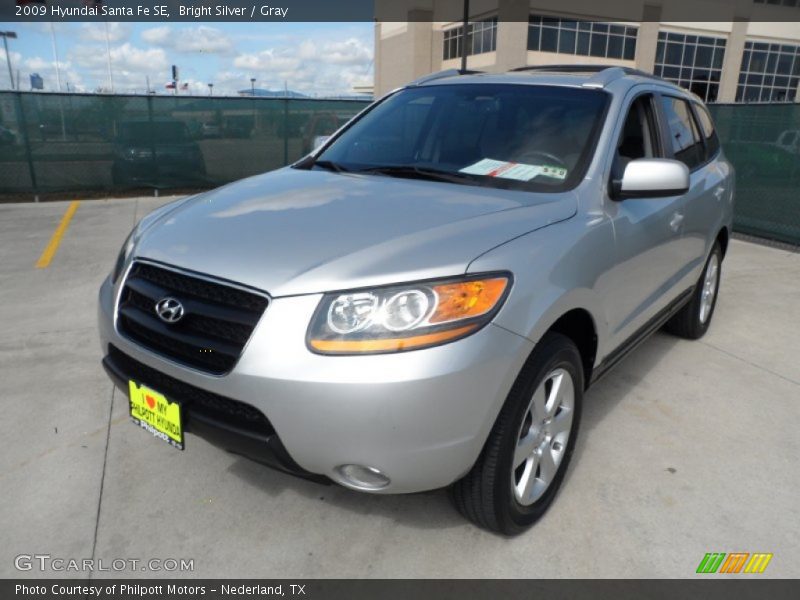 Bright Silver / Gray 2009 Hyundai Santa Fe SE