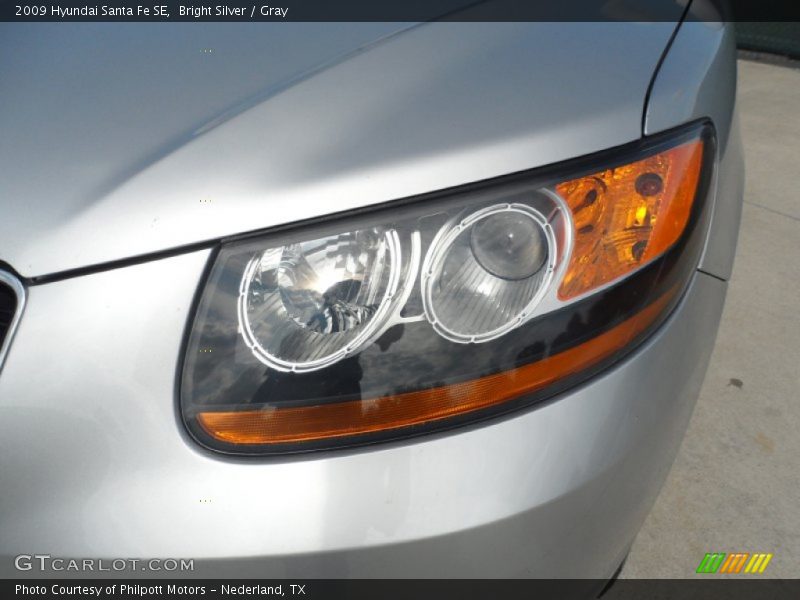 Bright Silver / Gray 2009 Hyundai Santa Fe SE