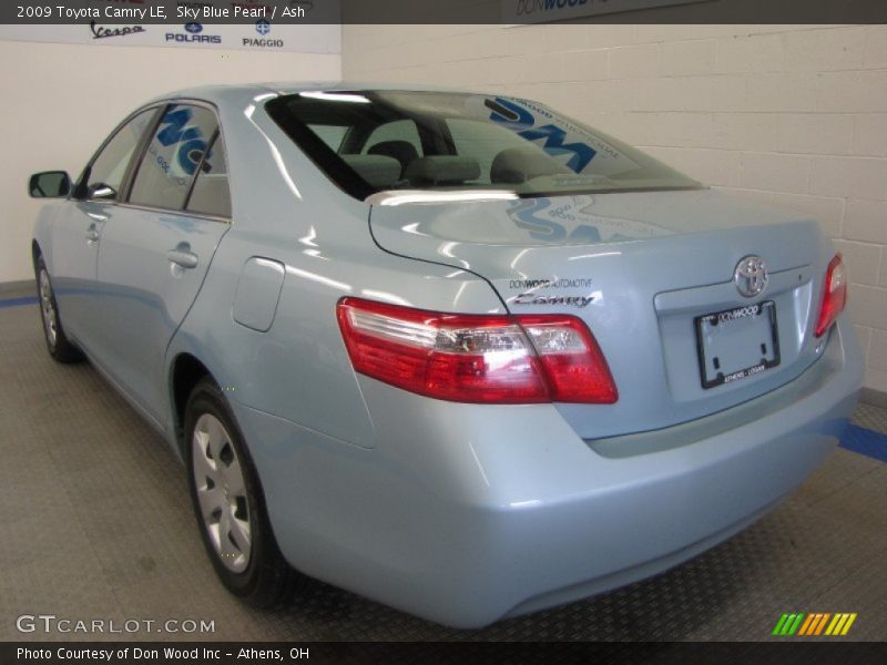 Sky Blue Pearl / Ash 2009 Toyota Camry LE