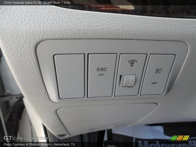 Bright Silver / Gray 2009 Hyundai Santa Fe SE