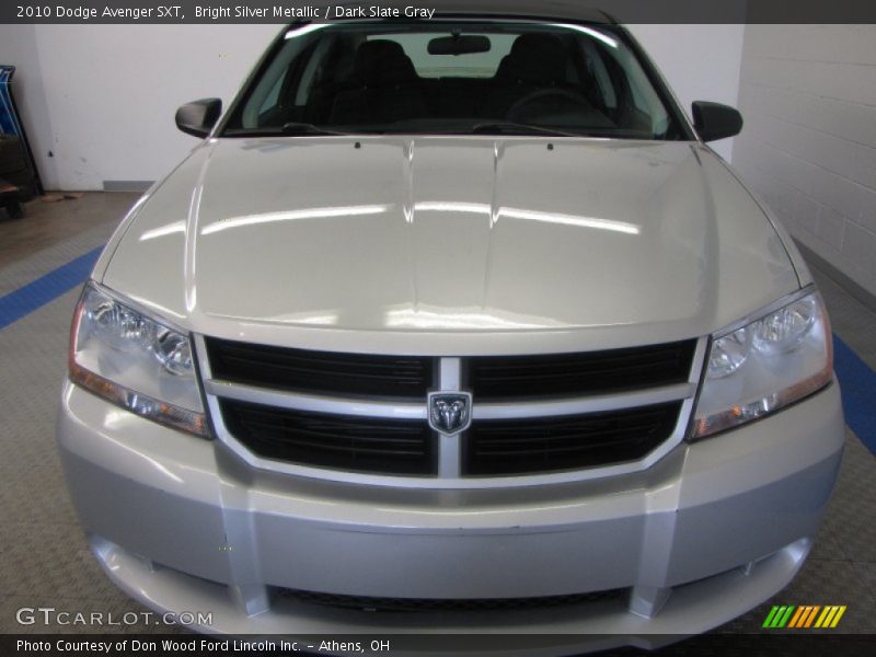 Bright Silver Metallic / Dark Slate Gray 2010 Dodge Avenger SXT