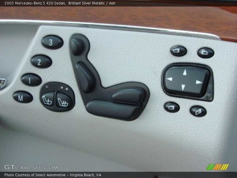 Controls of 2003 S 430 Sedan