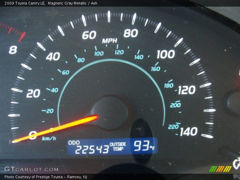 Magnetic Gray Metallic / Ash 2009 Toyota Camry LE