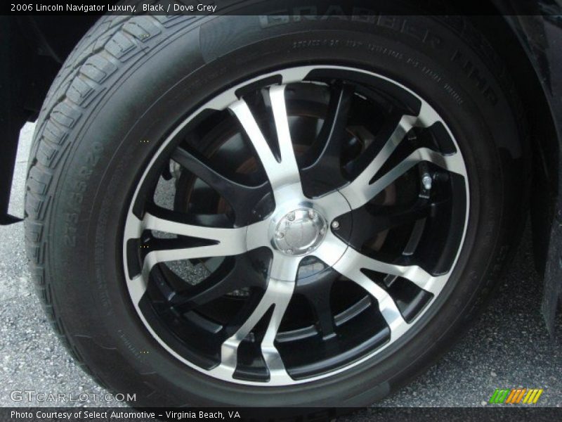 Custom Wheels of 2006 Navigator Luxury