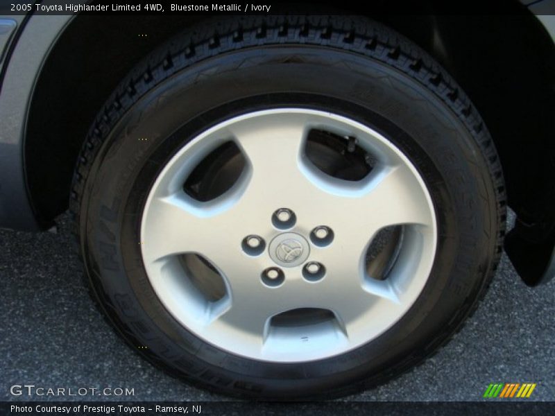 Bluestone Metallic / Ivory 2005 Toyota Highlander Limited 4WD