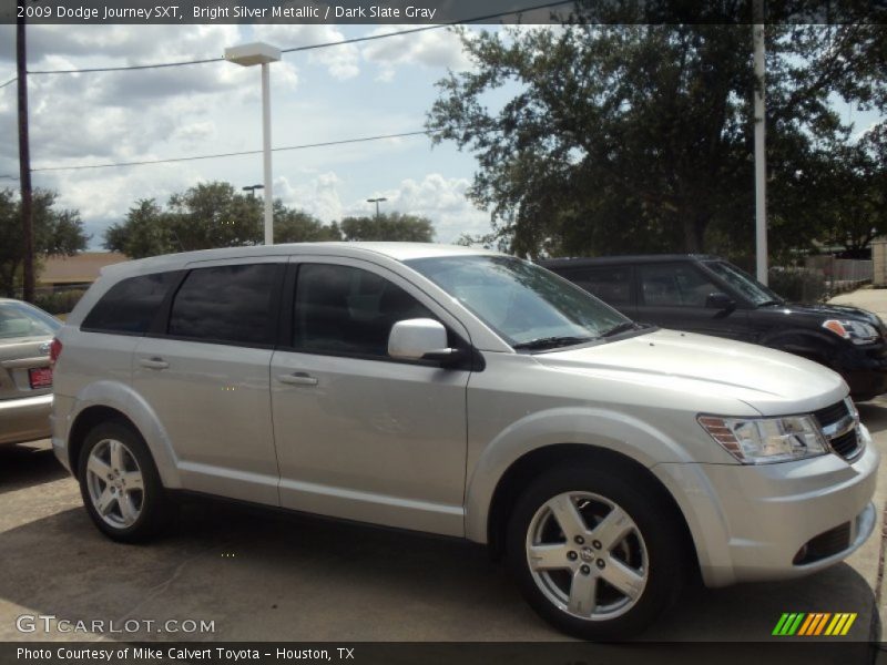 Bright Silver Metallic / Dark Slate Gray 2009 Dodge Journey SXT