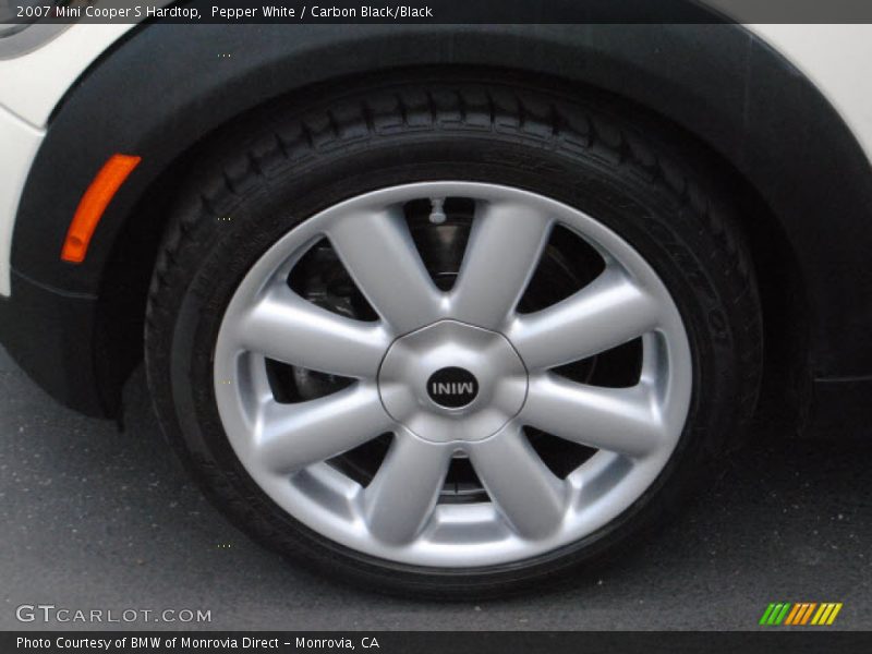 Pepper White / Carbon Black/Black 2007 Mini Cooper S Hardtop