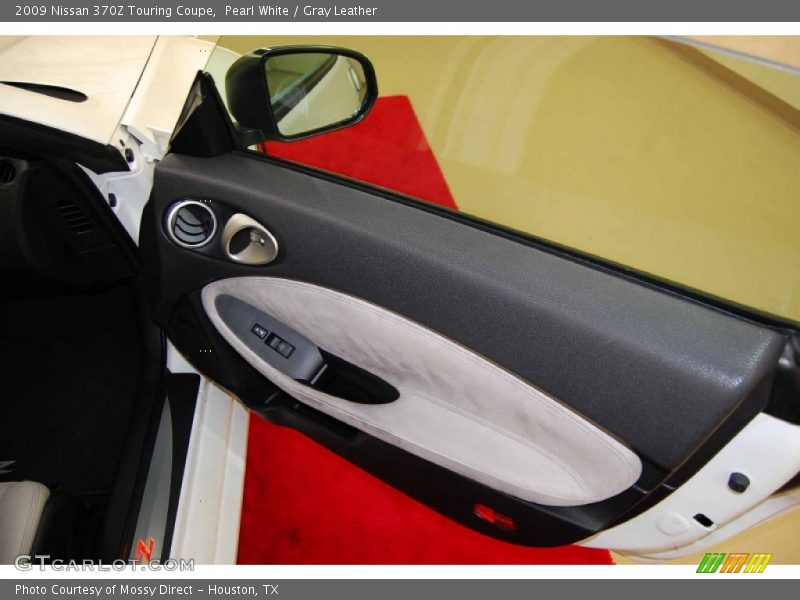 Pearl White / Gray Leather 2009 Nissan 370Z Touring Coupe