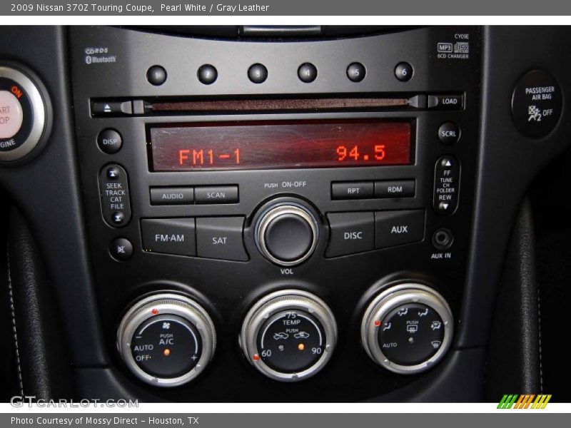 Pearl White / Gray Leather 2009 Nissan 370Z Touring Coupe