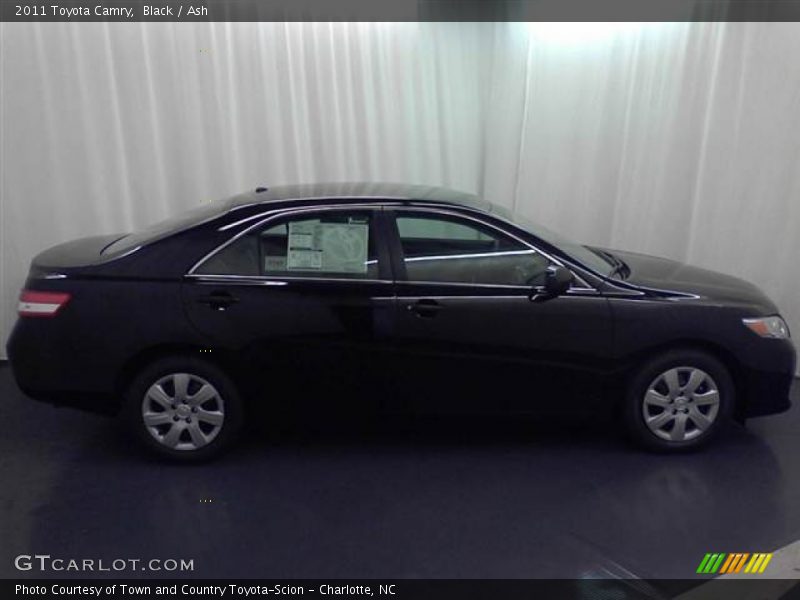 Black / Ash 2011 Toyota Camry