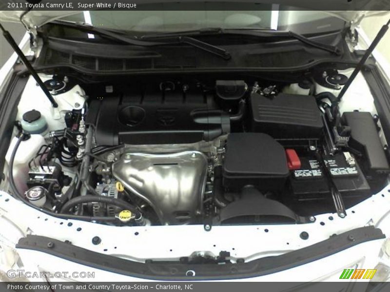 Super White / Bisque 2011 Toyota Camry LE
