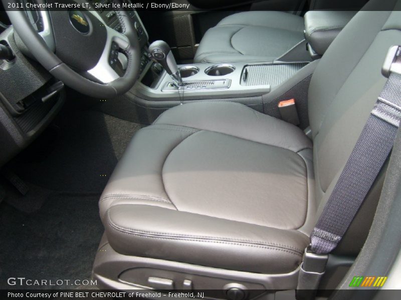 Silver Ice Metallic / Ebony/Ebony 2011 Chevrolet Traverse LT