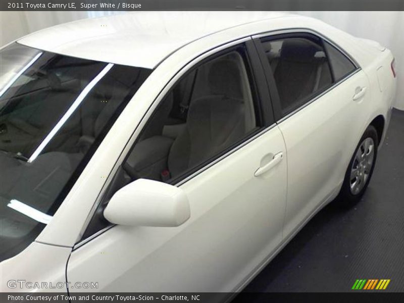 Super White / Bisque 2011 Toyota Camry LE