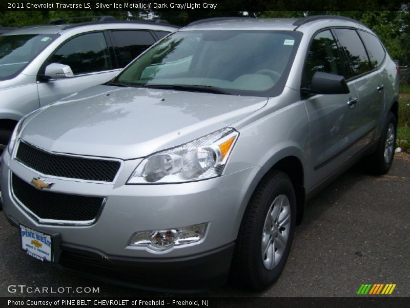 Silver Ice Metallic / Dark Gray/Light Gray 2011 Chevrolet Traverse LS