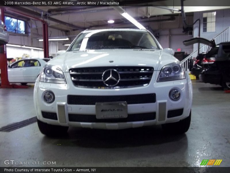 Arctic White / Macadamia 2008 Mercedes-Benz ML 63 AMG 4Matic