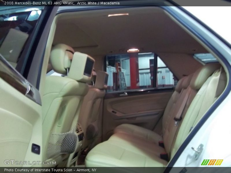 Arctic White / Macadamia 2008 Mercedes-Benz ML 63 AMG 4Matic