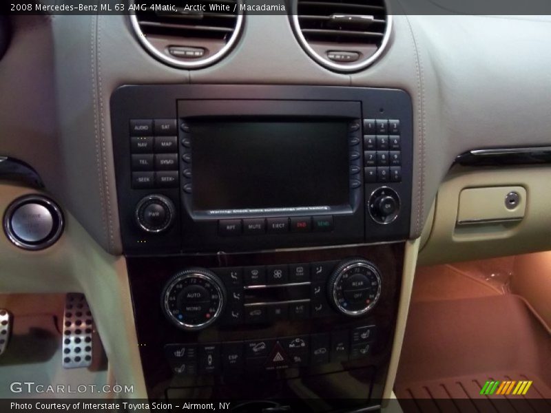Arctic White / Macadamia 2008 Mercedes-Benz ML 63 AMG 4Matic