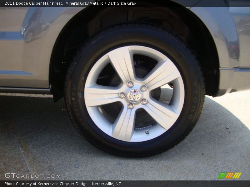 Mineral Gray Metallic / Dark Slate Gray 2011 Dodge Caliber Mainstreet