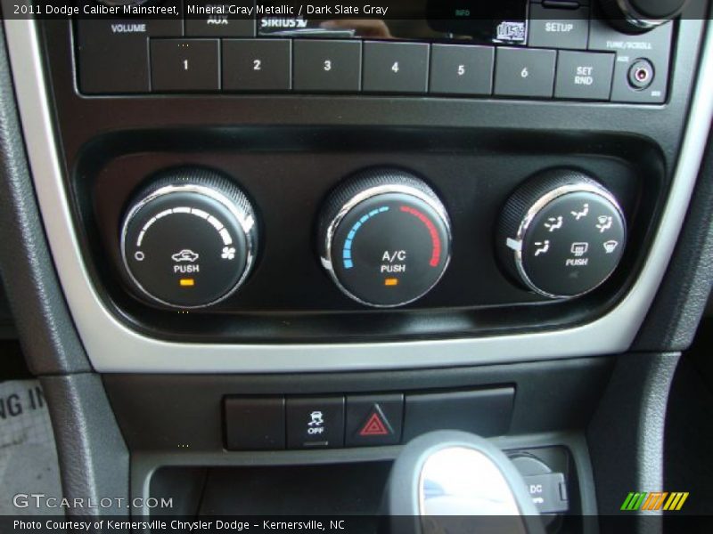 Mineral Gray Metallic / Dark Slate Gray 2011 Dodge Caliber Mainstreet