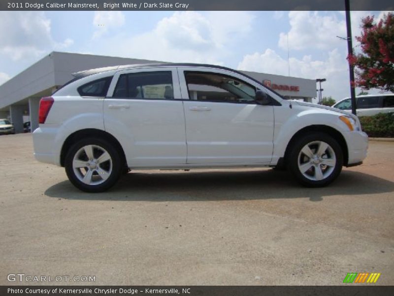 Bright White / Dark Slate Gray 2011 Dodge Caliber Mainstreet