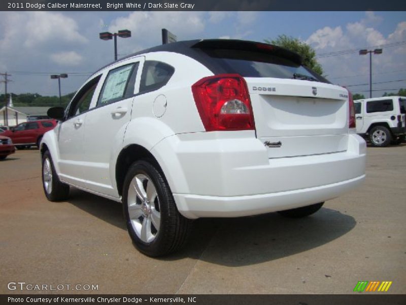 Bright White / Dark Slate Gray 2011 Dodge Caliber Mainstreet