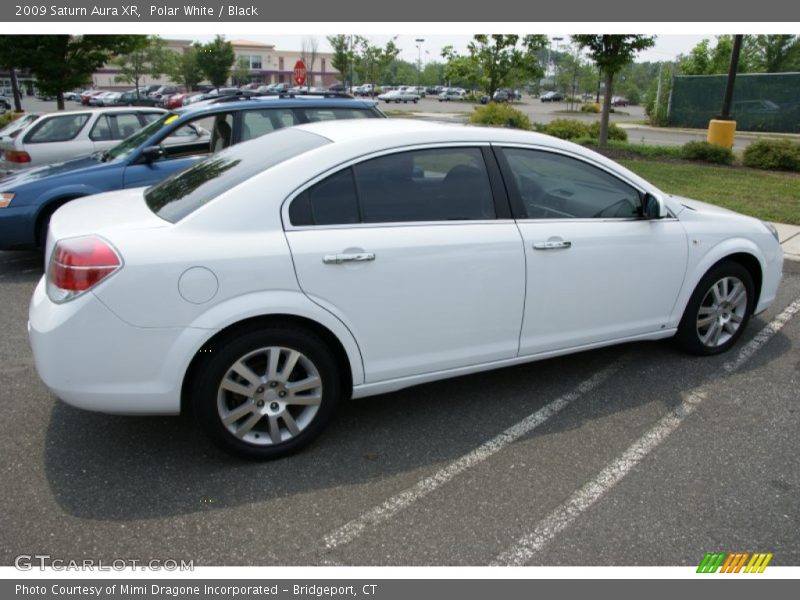 Polar White / Black 2009 Saturn Aura XR