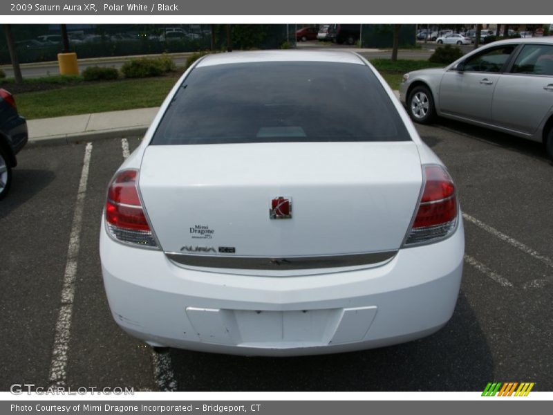 Polar White / Black 2009 Saturn Aura XR