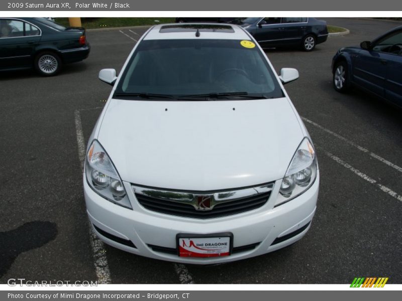 Polar White / Black 2009 Saturn Aura XR