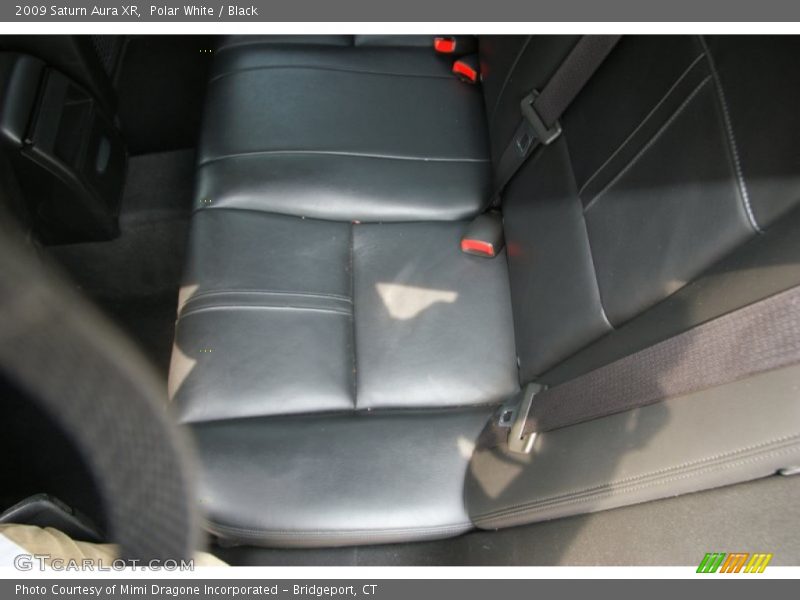 Polar White / Black 2009 Saturn Aura XR