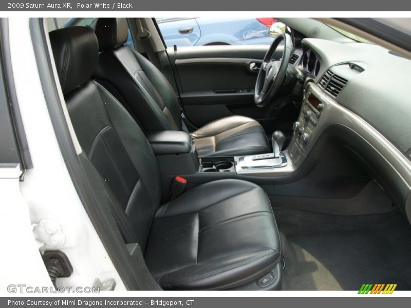 Polar White / Black 2009 Saturn Aura XR
