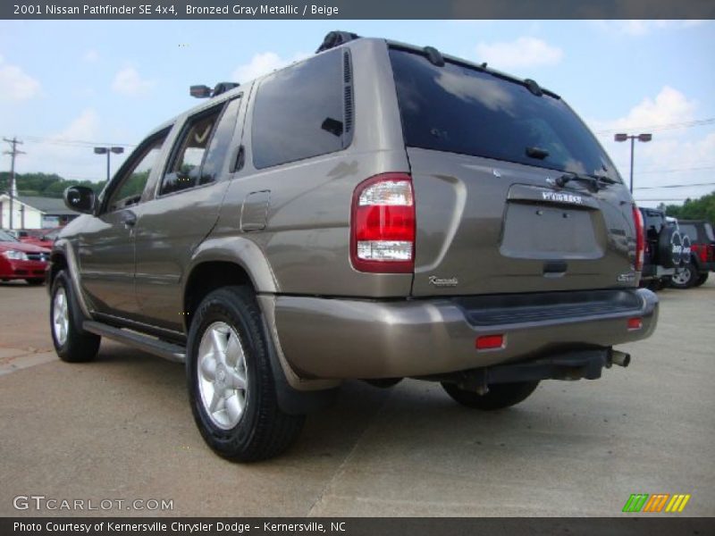 Bronzed Gray Metallic / Beige 2001 Nissan Pathfinder SE 4x4