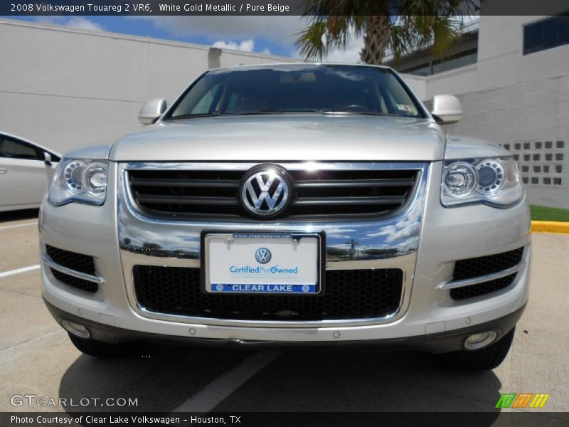 White Gold Metallic / Pure Beige 2008 Volkswagen Touareg 2 VR6