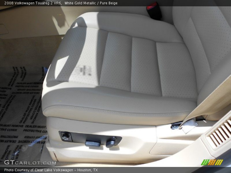 White Gold Metallic / Pure Beige 2008 Volkswagen Touareg 2 VR6
