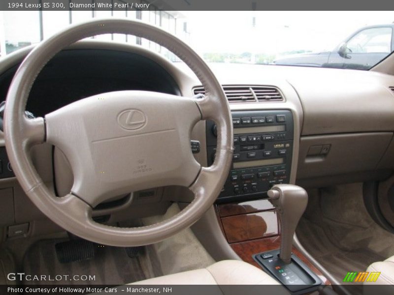 Diamond White Pearl / Ivory 1994 Lexus ES 300