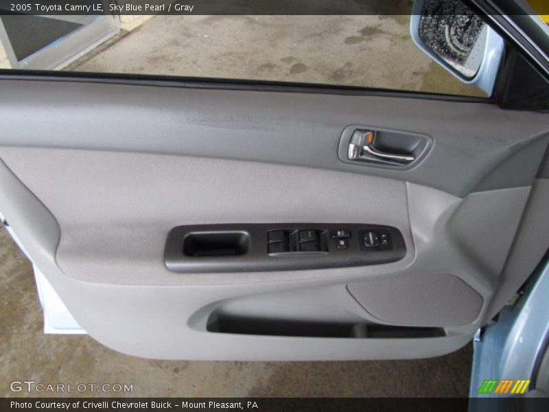 Sky Blue Pearl / Gray 2005 Toyota Camry LE