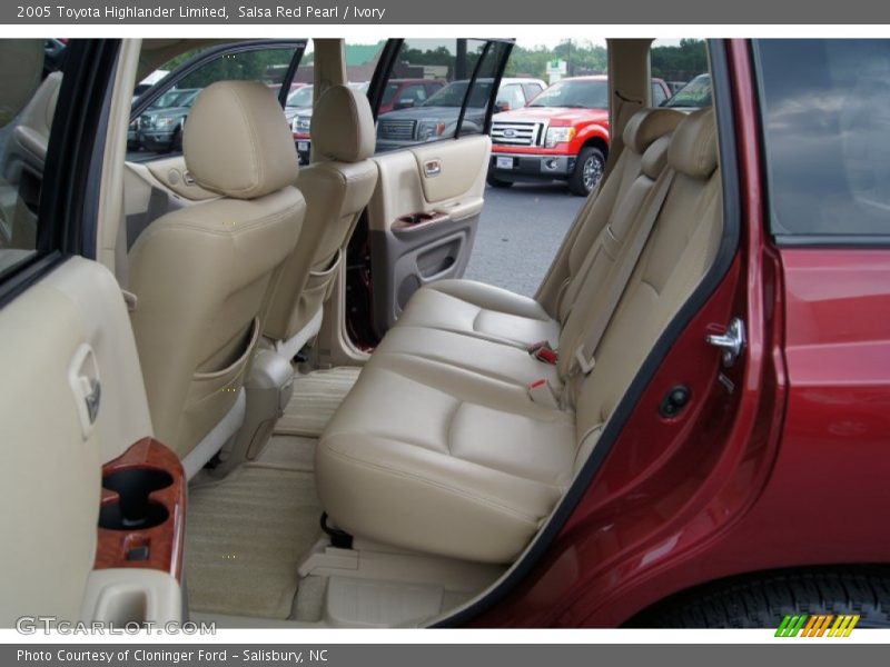 Salsa Red Pearl / Ivory 2005 Toyota Highlander Limited