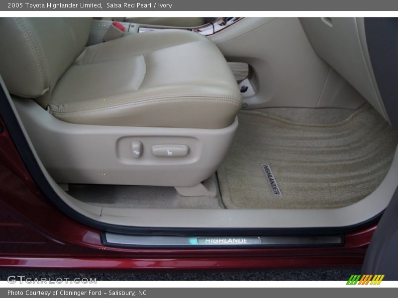 Salsa Red Pearl / Ivory 2005 Toyota Highlander Limited