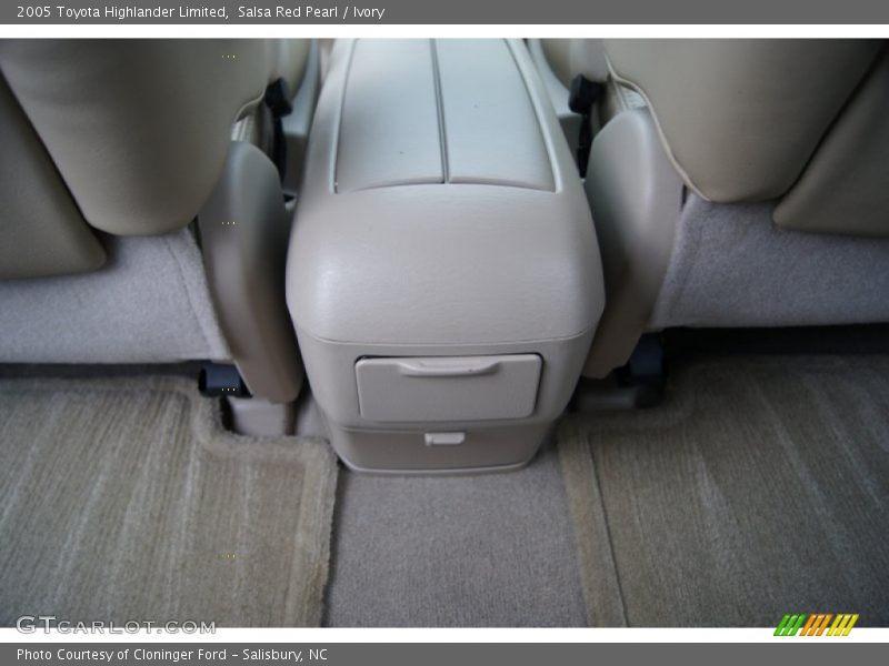Salsa Red Pearl / Ivory 2005 Toyota Highlander Limited