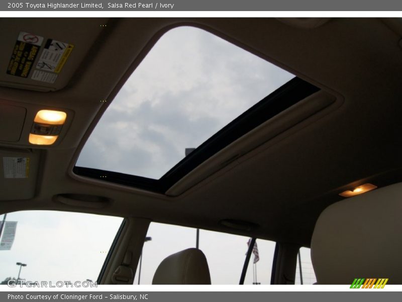 Salsa Red Pearl / Ivory 2005 Toyota Highlander Limited