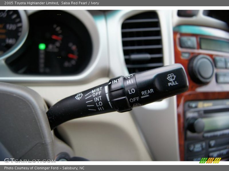 Salsa Red Pearl / Ivory 2005 Toyota Highlander Limited