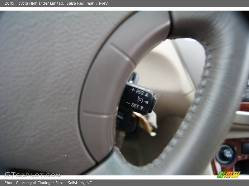 Salsa Red Pearl / Ivory 2005 Toyota Highlander Limited